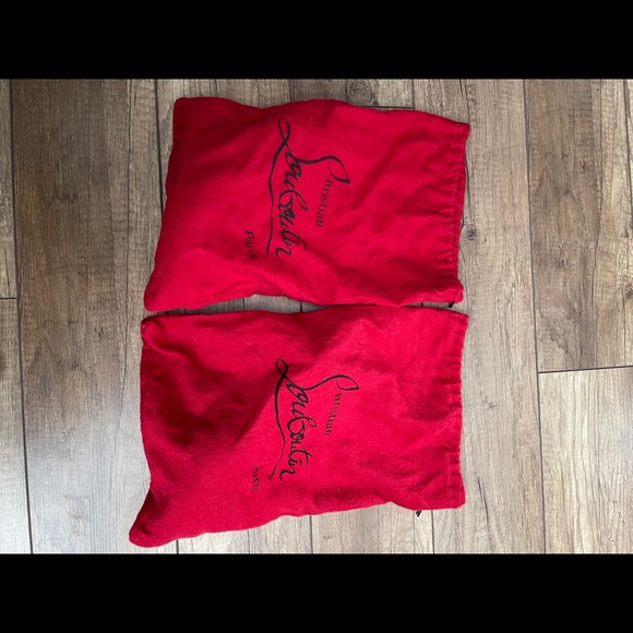 Louboutin 'Señora' T-Strap Open Toe Pump - Picture 6 of 6